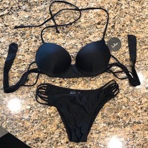 Lulus bikini
